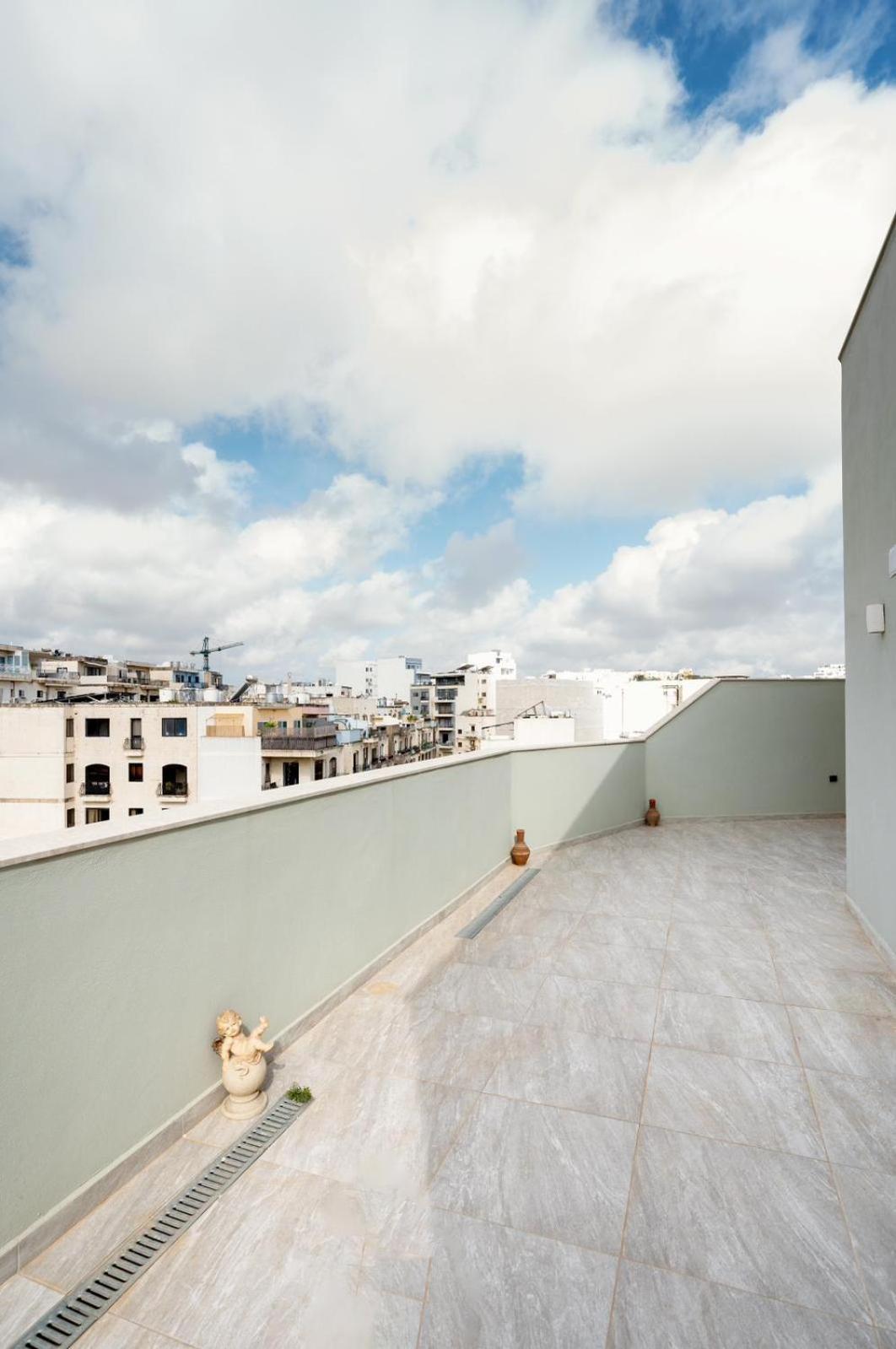 Msida Central Suites Esterno foto